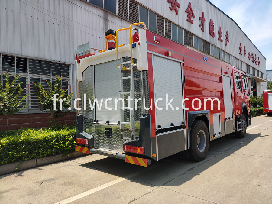 howo sinotruck fire truck 4